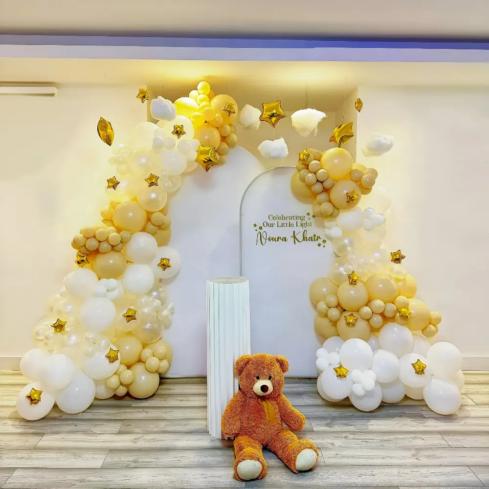 Barnyard Bash Birthday Decor