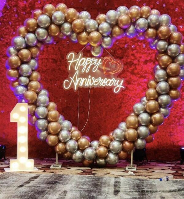 White and Gold Enchantment Anniversary Decoration - Image 4